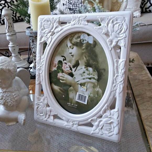 NEW! EXQUISITE SHABBY White ROSES PHOTO FRAME